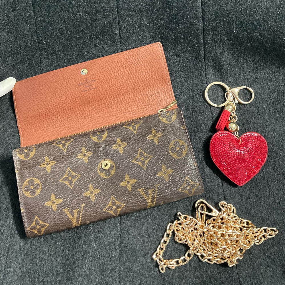 ✅AUTHENTIC LV LONG WALLET + FREE GENERIC CHAIN+CHARM - Picture 3 of 11